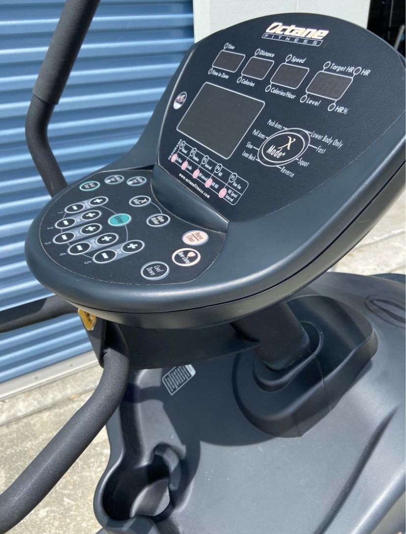 Q35e Octane Fitness Elliptical for Sale in Oviedo FL OfferUp