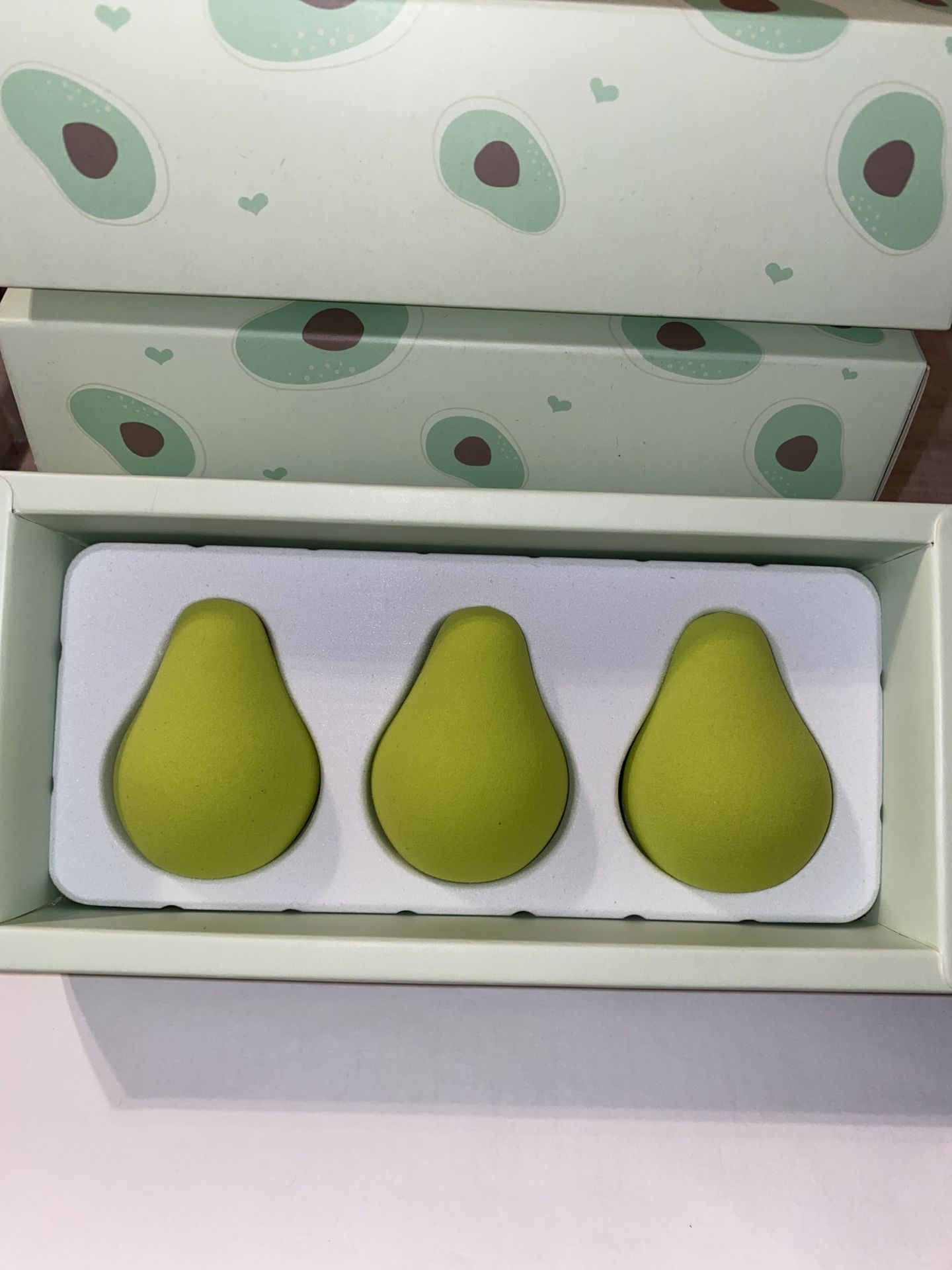 3pcs Soft Avocado Shaped Beauty Blenders