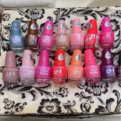  NAIL POLISH