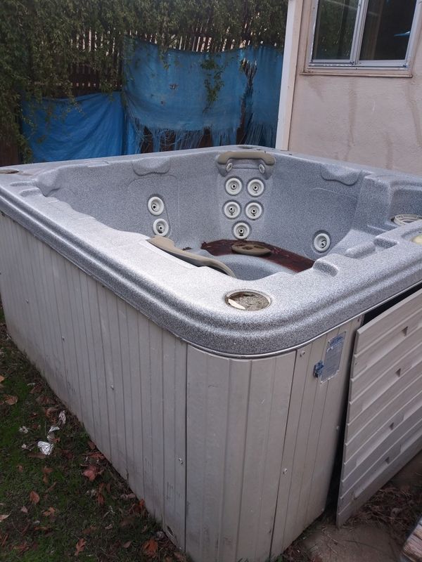 Jacuzzi 6 person for Sale in Sacramento, CA OfferUp