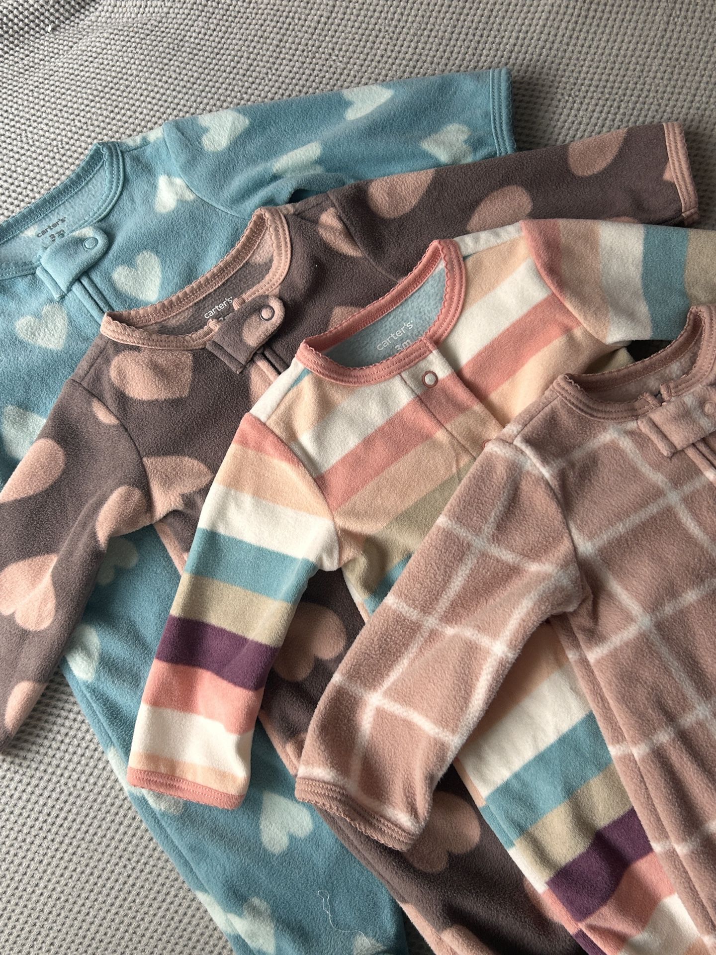 Baby Fleece Sleep & play pajama’s Carter’s size 3 months