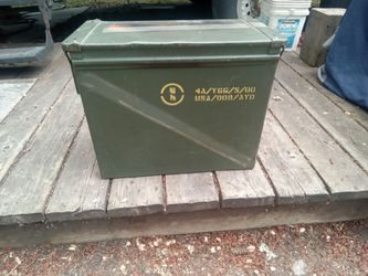 Large Heavy Duty Military Ammo Box, Great Condition. $15.00