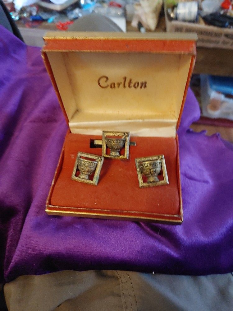 Carlton Pharmaceutical Tiebar And Cufflinks