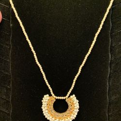 Beautiful Pendant Necklace 