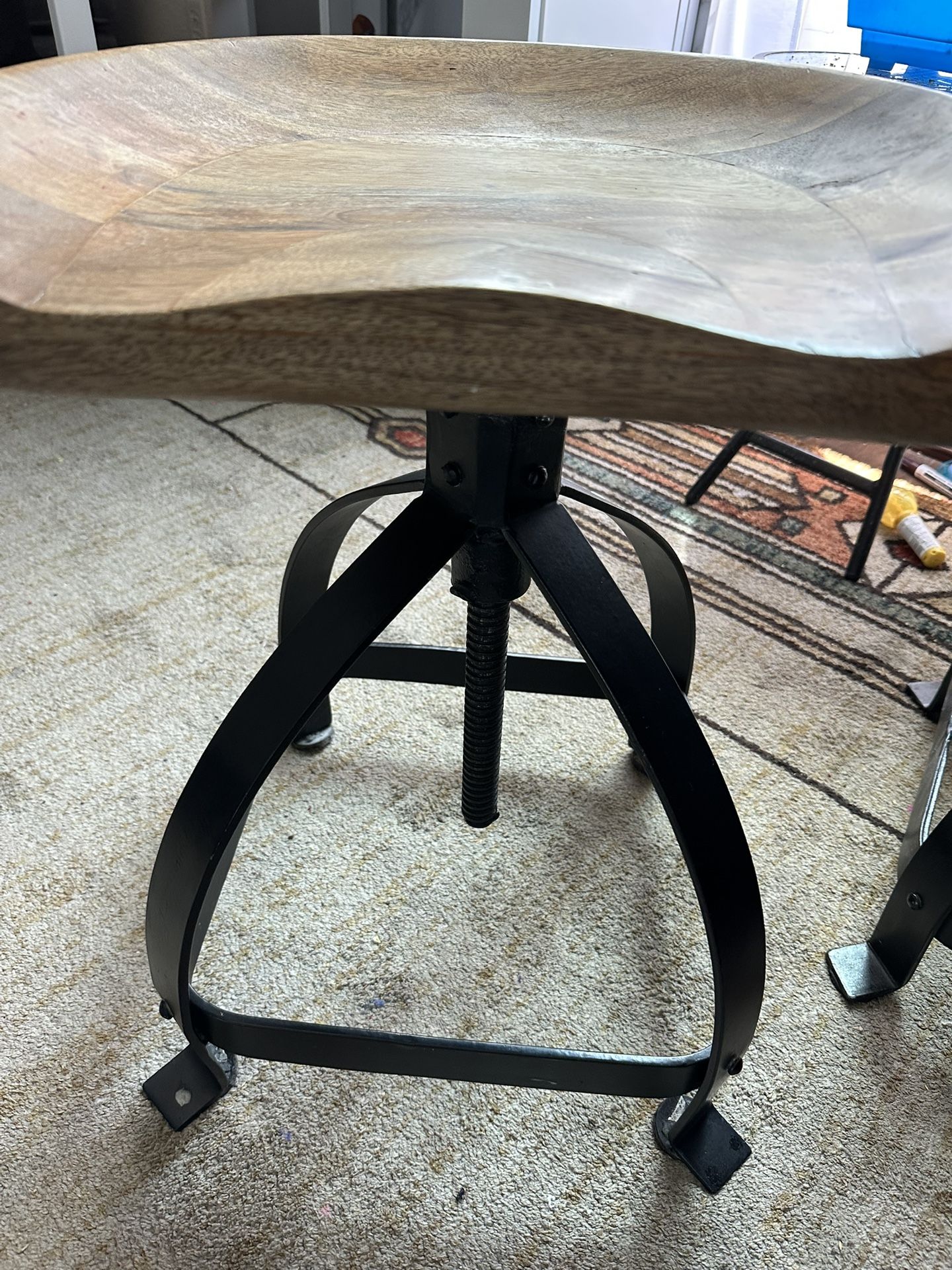 4 Bar Stools