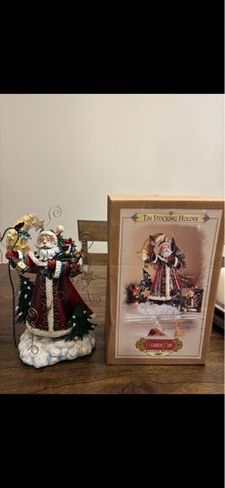 2002 Grandeur Noel Santa Tin Christmas Stocking Holder Colectors