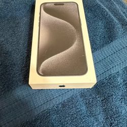 iPhone 15 Pro max UNLOCKED