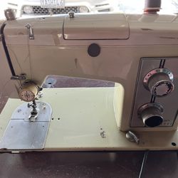 Vintage Sewing Machines 