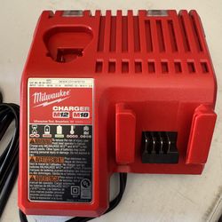 Milwaukee M12 And M18 Charger 