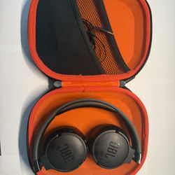 JBL Tune 500 Bluetooth And Wired Headphones – Great Condition