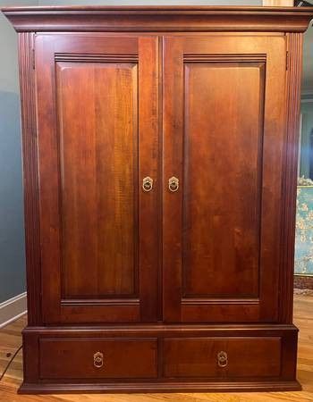 Ethan Allen British Classics Media Armoire