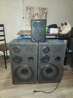 Complete DJ / Garage Sound System - 2 Floor PA Speakers + Powered Numark Controller