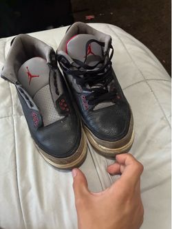 Jordan 3’s size 7Y