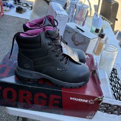 SIZE 5 STEEL TOE BRAND NEW