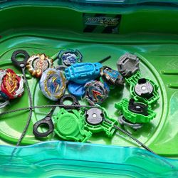 Beyblades Set