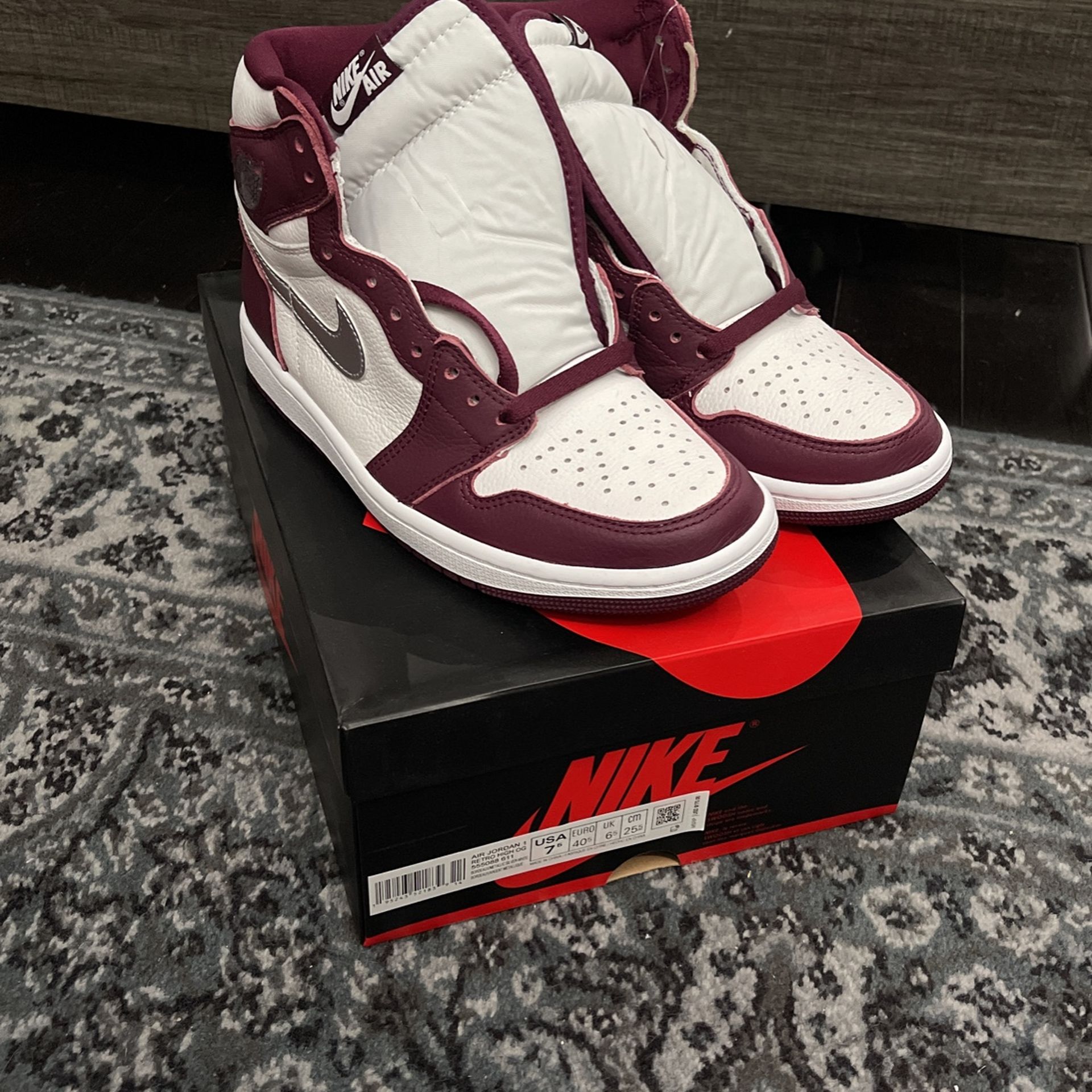 Jordan 1 Bordeaux 