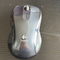 Logitech M510 Wireless Mouse, 2.4 GHz with USB Unifying Receiver, 1000 DPI Laser-Grade Tracking, 7-B