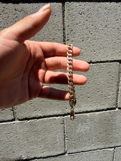 Diamond Cut  Curb Bracelet 10k gold