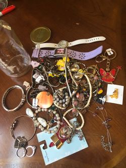 JEWELRY LOT