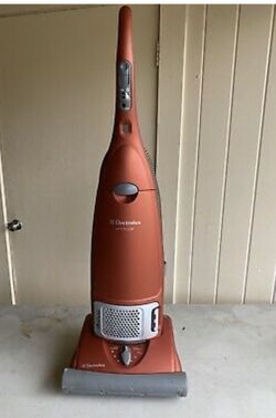 Electrolux Aptitude upright vacuum cleaner! Barely used twice practically new!