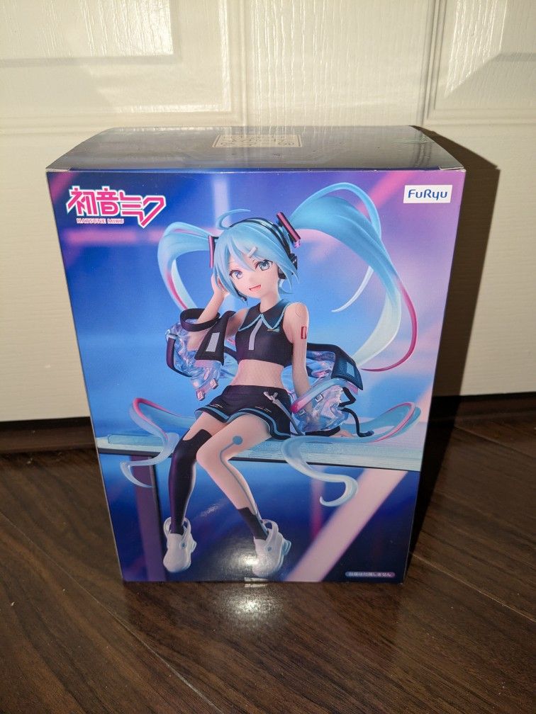 Hatsune Miku Cyber Figurine / Noodle Stopper