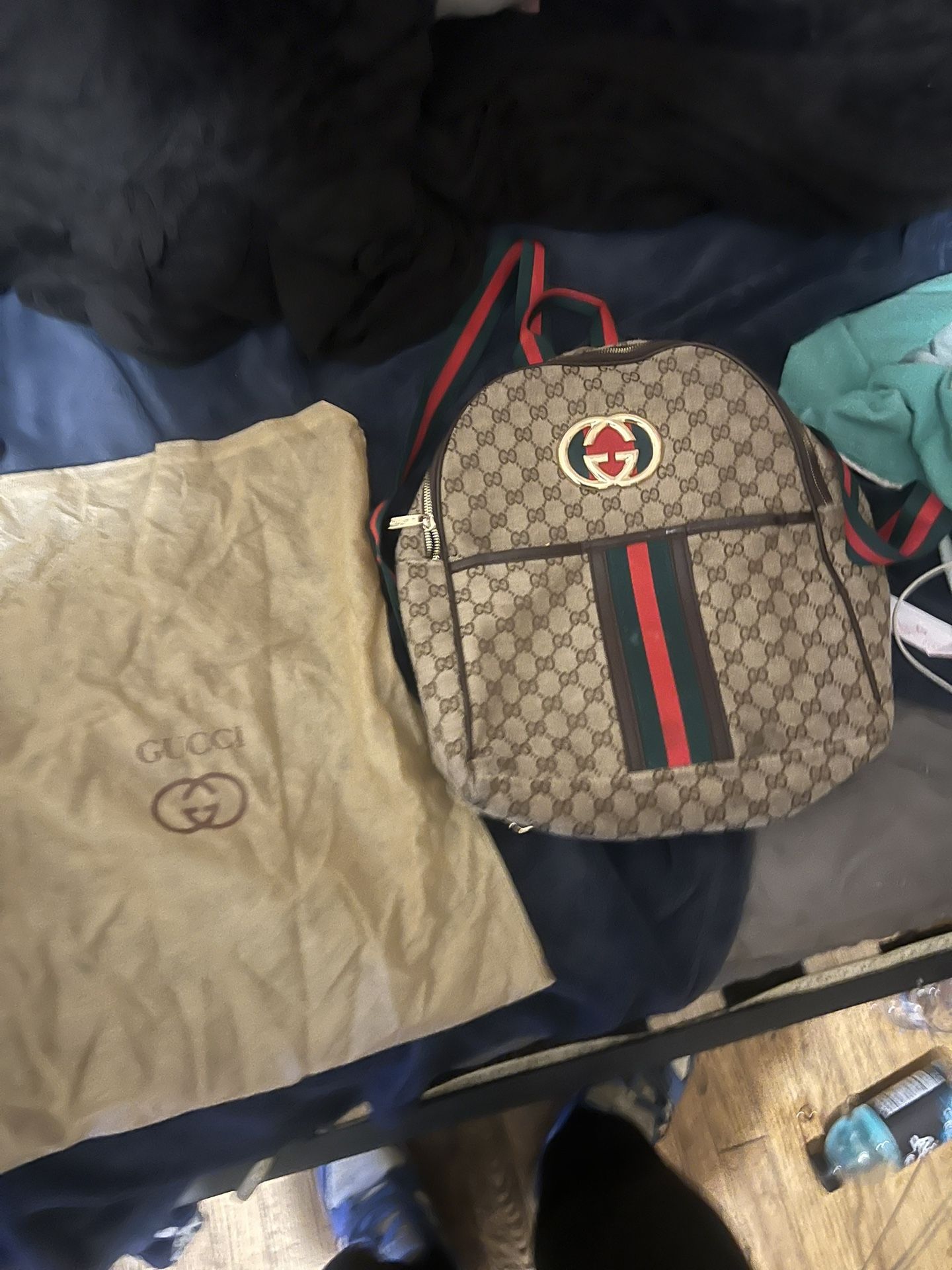 GUCCI BAG LOOK AT DESCRIPTION!!!
