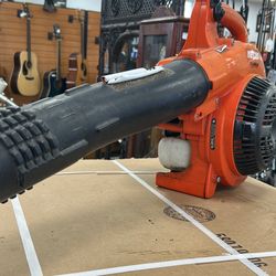 Echo Leaf Blower 