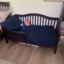 Toddler Bed, Mattress Included