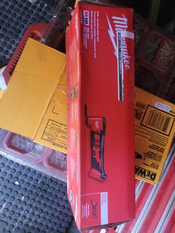 Milwaukee 18 volt multi tool