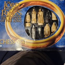 Lord Of The Rings Return Of The King Chess Set