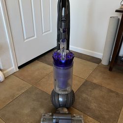 Dyson Ball Animal 2 Upright Vacuum w/ Attachments