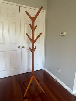 Wooden coat tree