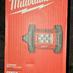 Milwaukee
M18 ROVER 18-Volt Lithium-Ion Cordless 1500 Lumens LED Flood Light (Tool-Only)