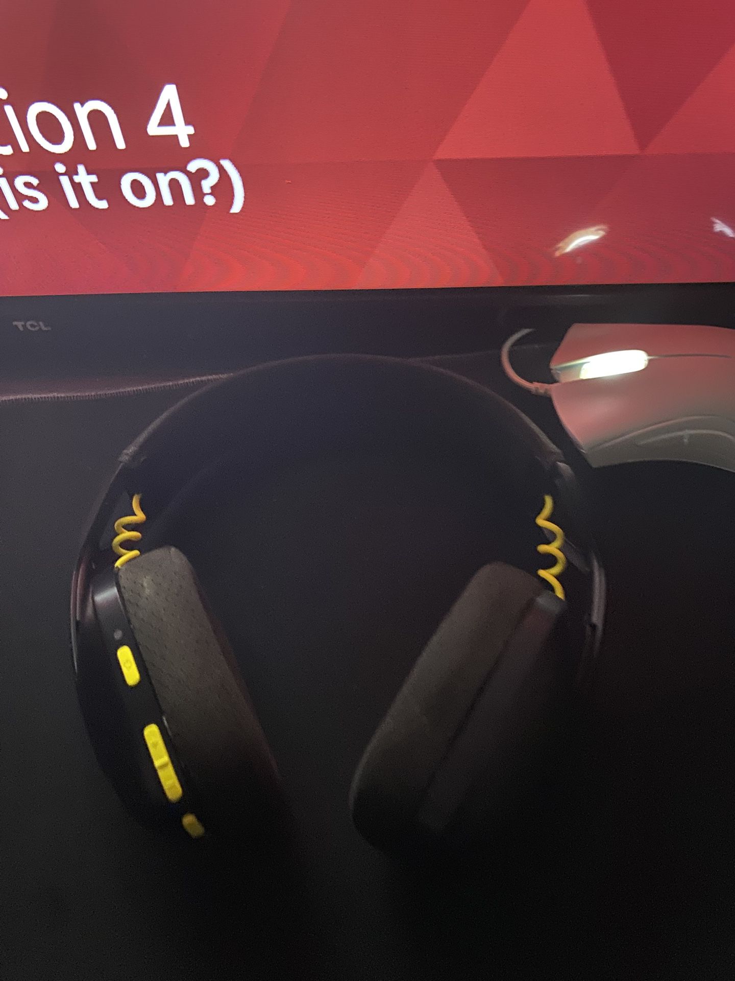 G435 logetich gaming headset with usb
