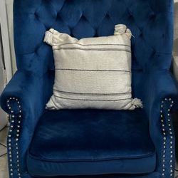 Blue Velvet Chair 