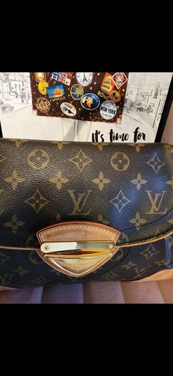 Loius Vuitton.
