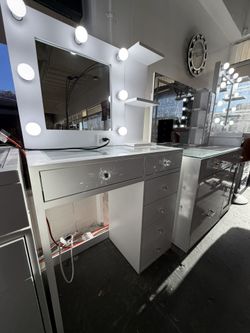 Premium Hollywood Vanity Set