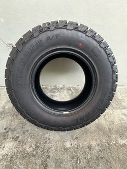 Set of 5 General Grabber Tires 265/70R17