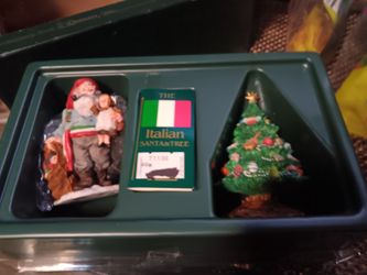 Christmas Santa And Tree/box