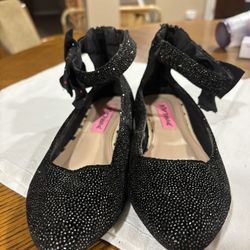 Betsy Johnson Size2  Black Glitter Ballet Flats