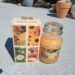 New Yankee  Candle/  Retired Scent
