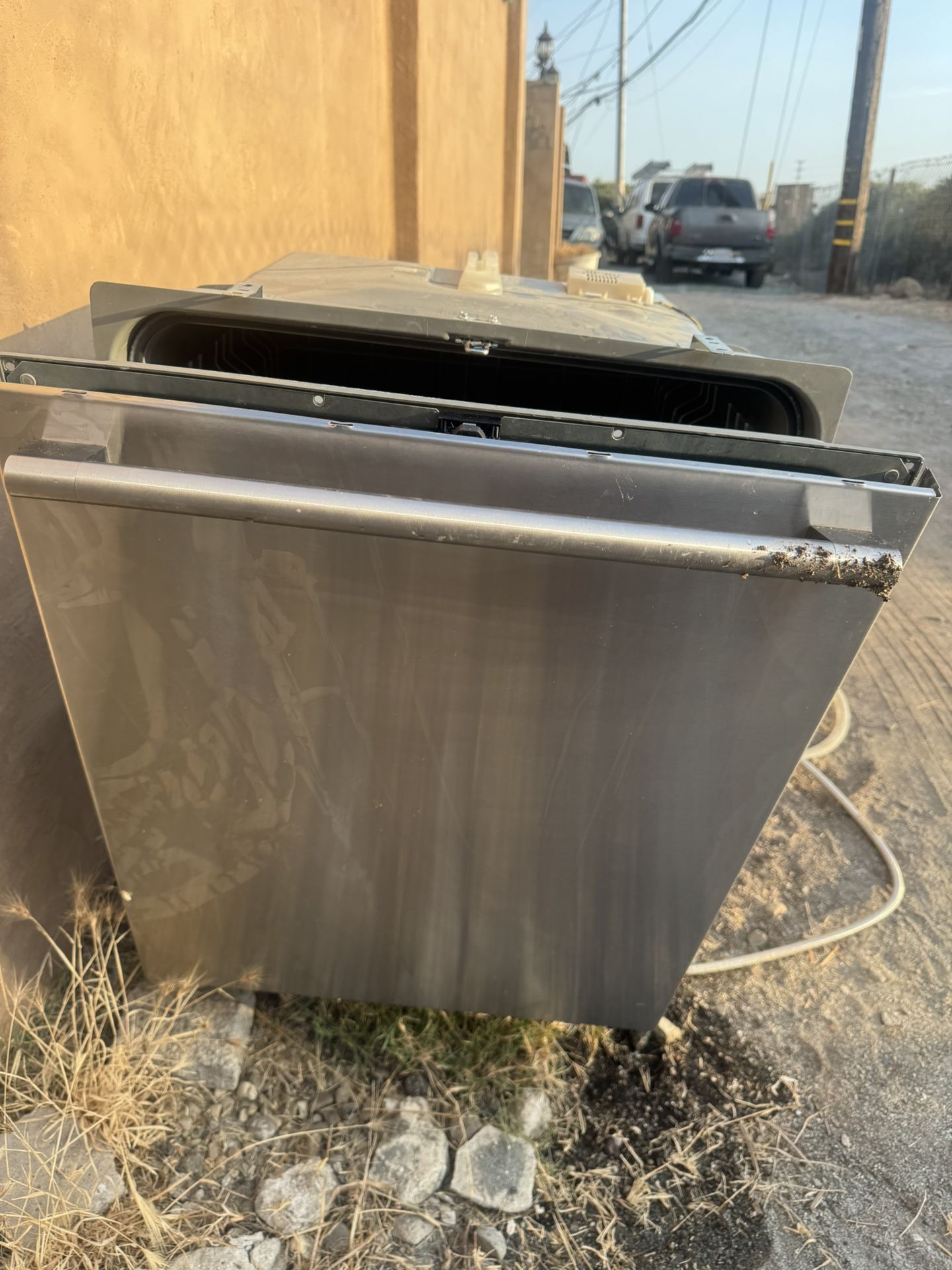 ✨FREE Dishwasher – Ready for Pickup✨