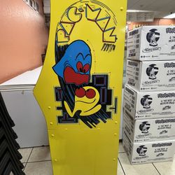 Arcade Machine (pacman)