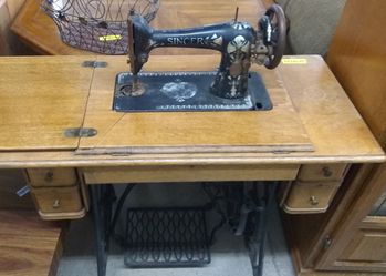 Zinus 4 Inch Low Profile Metal Box Spring with Wood Slats, size King