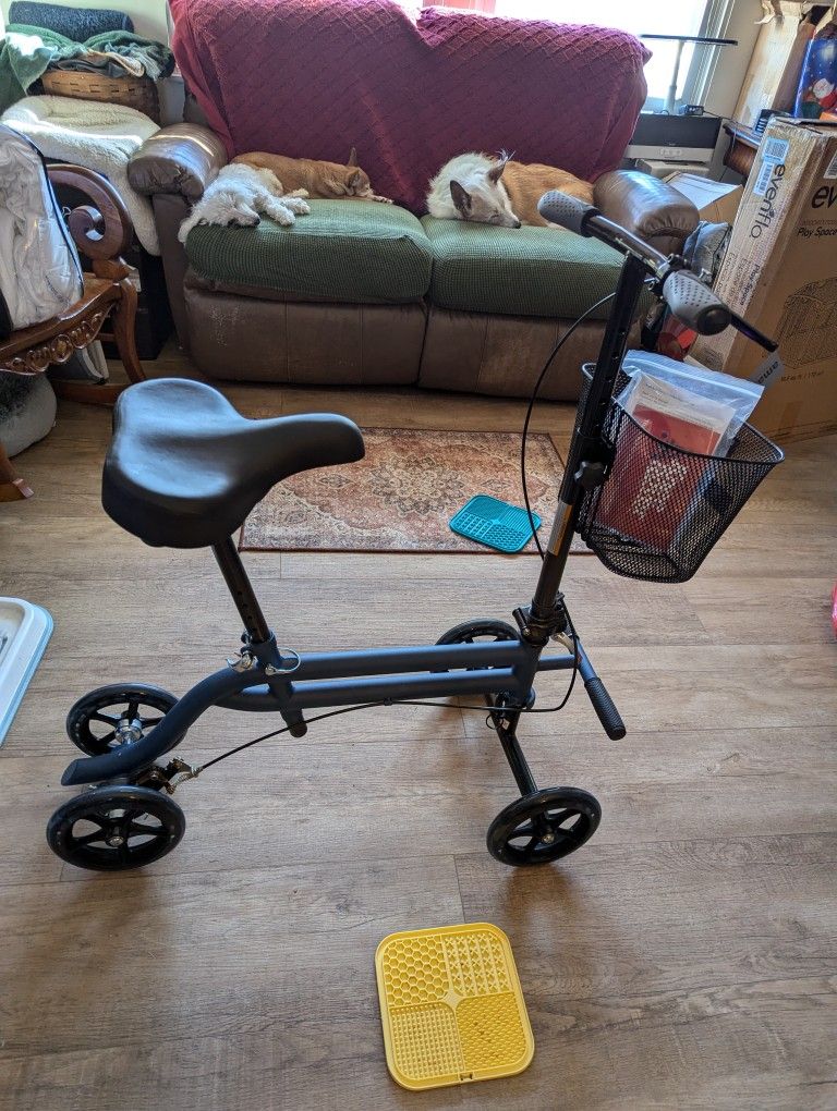 Knee roller
