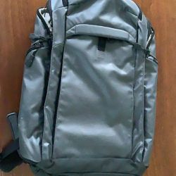 Vertx Gamut Back Pack