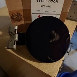 Mitsubishi Outlander Fuel Door 