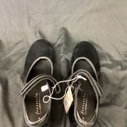Freestyle, Tap Shoes By Danskin 