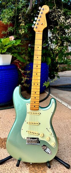Fender American Professional II Stratocaster (2020) – Mystic Surf Green