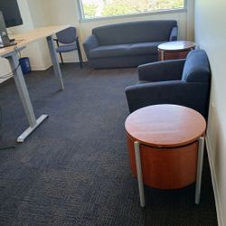 Sofás, Lounge Chairs, Loveseats, Side Tables, Coffee Tables, Entryway Seats